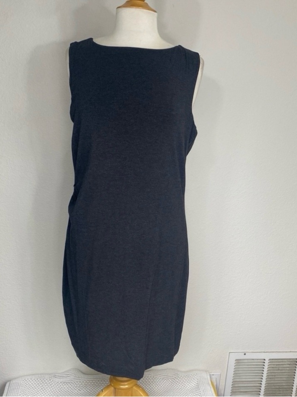 Athleta Women's Gray Soft Sleeveless Stretch Mini Dress LP Minimalist Athleisure